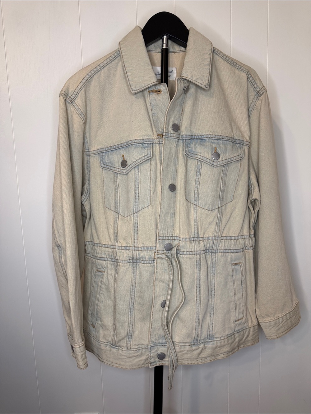 Universal Thread Cream Drawstring Denim Shirt Jacket